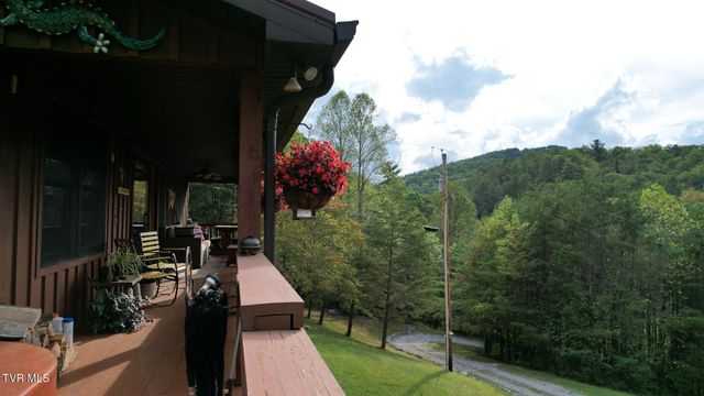 13710 Asheville Highway, Greeneville, TN 37743