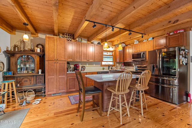 13710 Asheville Highway, Greeneville, TN 37743