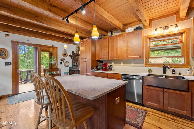 13710 Asheville Highway, Greeneville, TN 37743