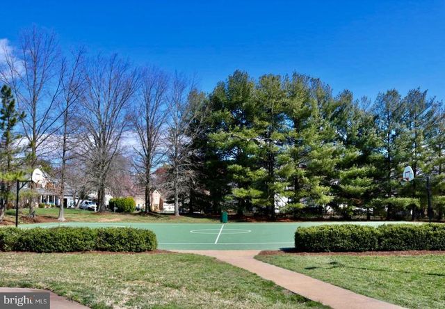 6004 N DANFORD ST, Fredericksburg, VA 22407