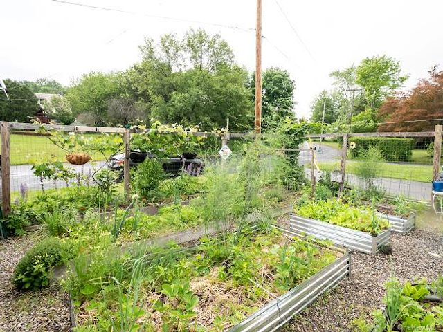 25 Lenape Road, Newburgh, NY 12550