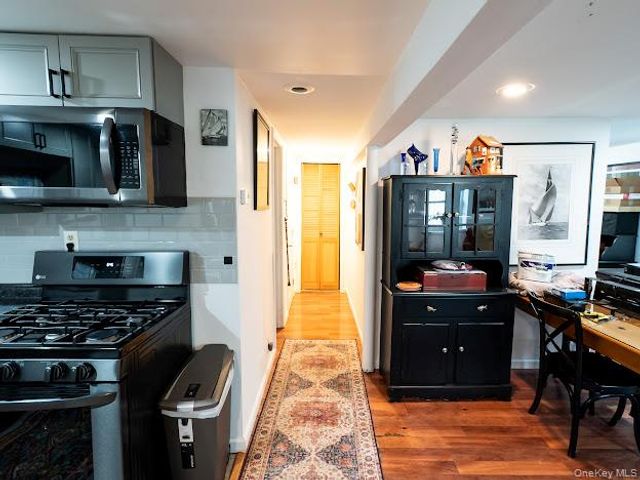 25 Lenape Road, Newburgh, NY 12550