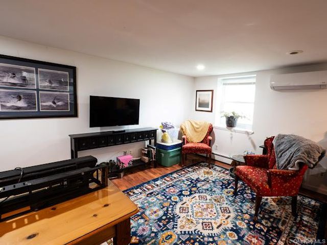 25 Lenape Road, Newburgh, NY 12550