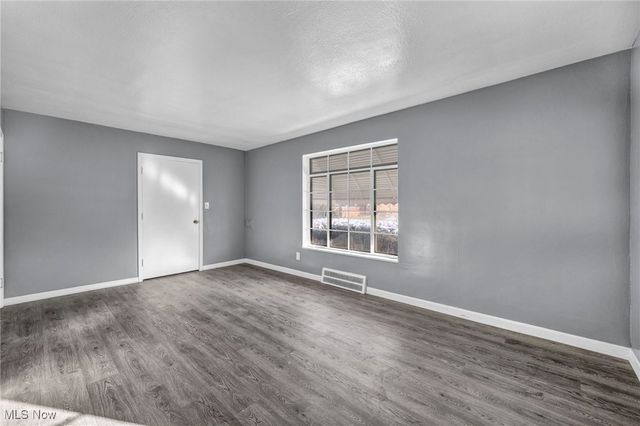 422 E 222nd street 2, Euclid, OH 44123