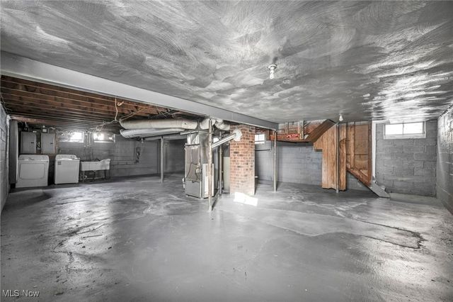 422 E 222nd street 2, Euclid, OH 44123