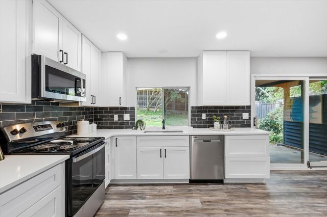 413 Rochelle Boulevard, Irving, TX 75062