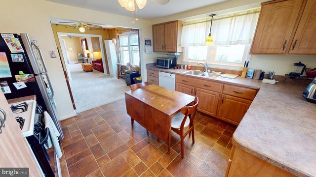 309 COLONIAL AVE, West Deptford, NJ 08096