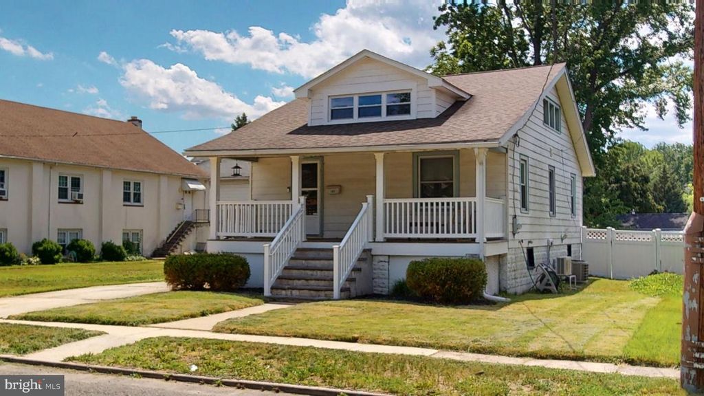 309 COLONIAL AVE, West Deptford, NJ 08096