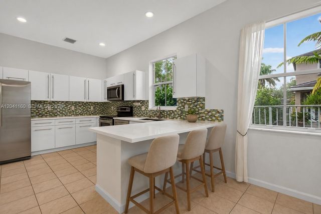 786 Nandina Drive, Weston, FL 33327