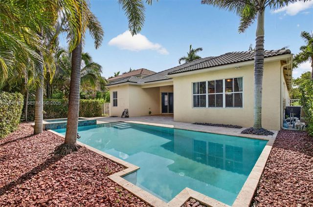 786 Nandina Drive, Weston, FL 33327