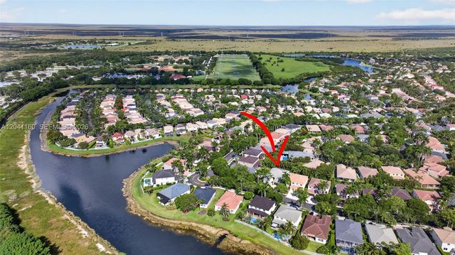 786 Nandina Drive, Weston, FL 33327