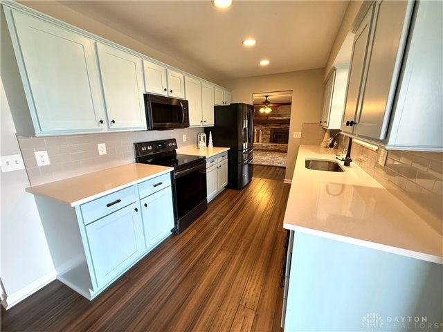 6189 Lesourdsville West Chester Road, Liberty Twp, OH 45011