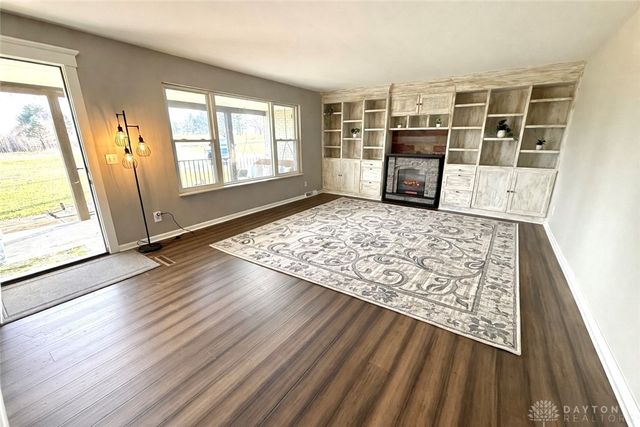 6189 Lesourdsville West Chester Road, Liberty Twp, OH 45011