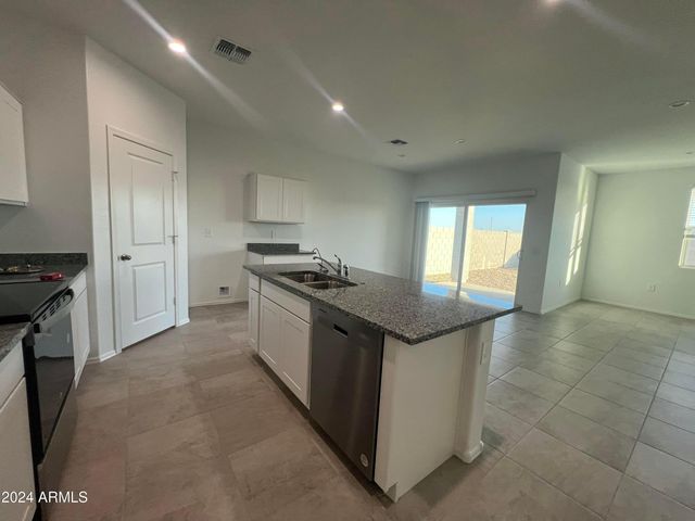 1575 E Lardner Drive, Casa Grande, AZ 85122