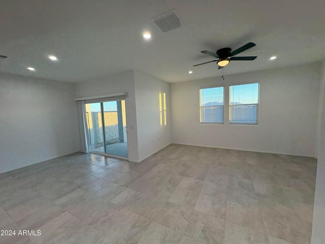 1575 E Lardner Drive, Casa Grande, AZ 85122