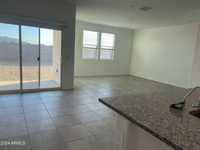 1575 E Lardner Drive, Casa Grande, AZ 85122
