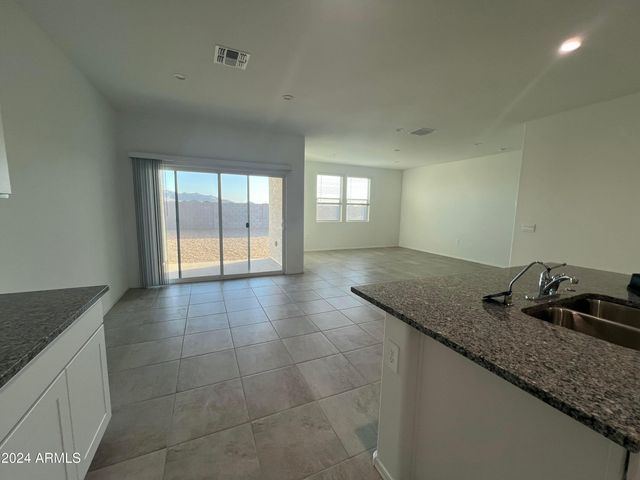 1575 E Lardner Drive, Casa Grande, AZ 85122