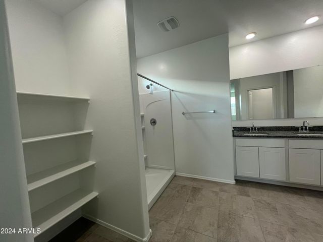 1575 E Lardner Drive, Casa Grande, AZ 85122