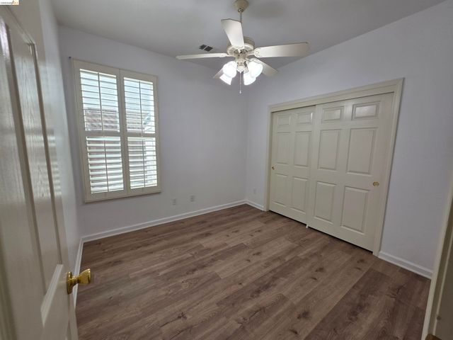 2607 Glow Rd, Riverbank, CA 95367