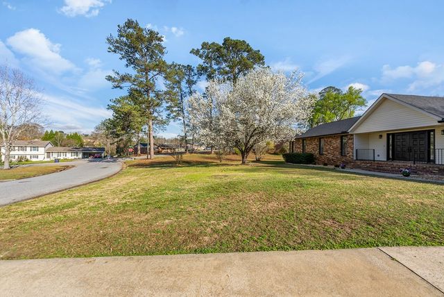 3814 Brookwood Circle, Phenix City, AL 36867