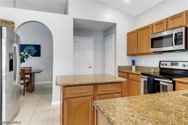 6773 Southern Oak CT, Naples, FL 34109