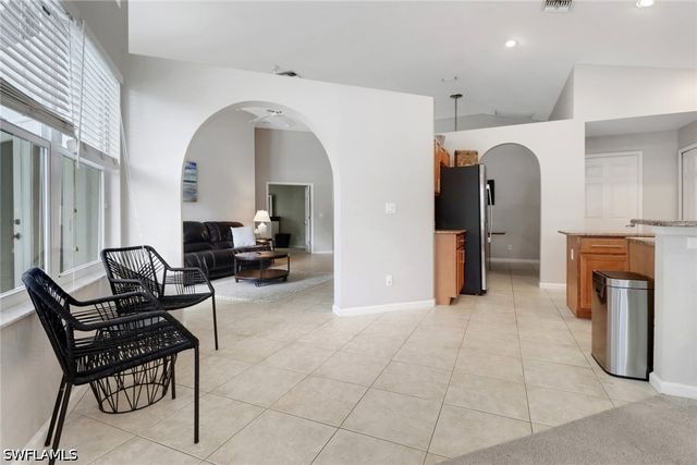 6773 Southern Oak CT, Naples, FL 34109