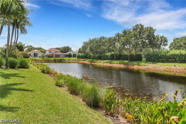 6773 Southern Oak CT, Naples, FL 34109