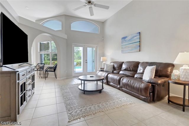 6773 Southern Oak CT, Naples, FL 34109