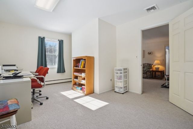 15 Fleming Court, Washington Twp., NJ 07853