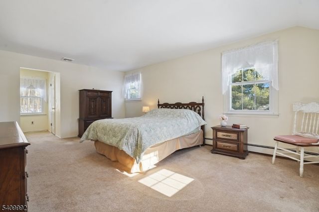 15 Fleming Court, Washington Twp., NJ 07853