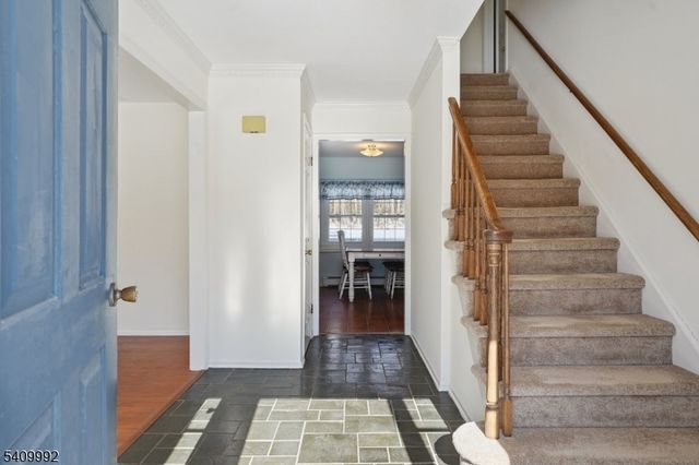 15 Fleming Court, Washington Twp., NJ 07853