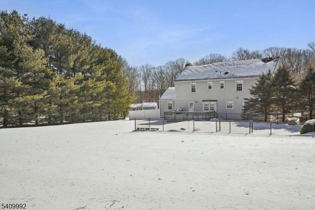 15 Fleming Court, Washington Twp., NJ 07853