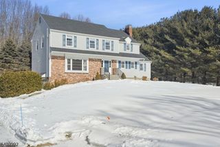 15 Fleming Court, Washington Twp., NJ 07853