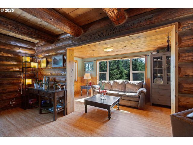 37480 S SAWTELL Rd, Molalla, OR 97038