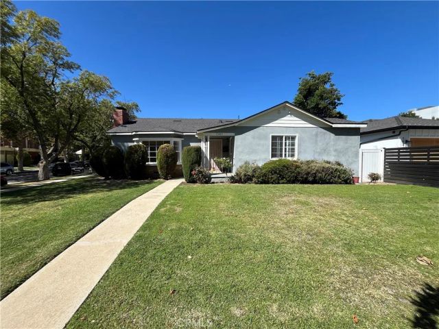 15483 Dickens Street, Sherman Oaks, CA 91403