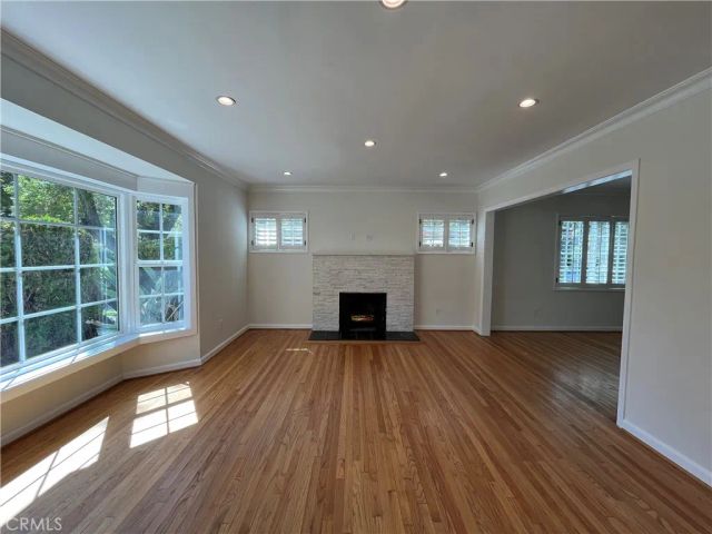 15483 Dickens Street, Sherman Oaks, CA 91403