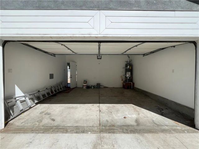 15483 Dickens Street, Sherman Oaks, CA 91403