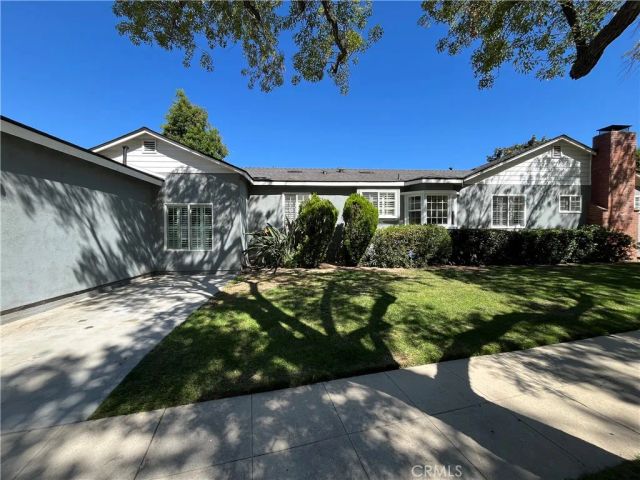 15483 Dickens Street, Sherman Oaks, CA 91403