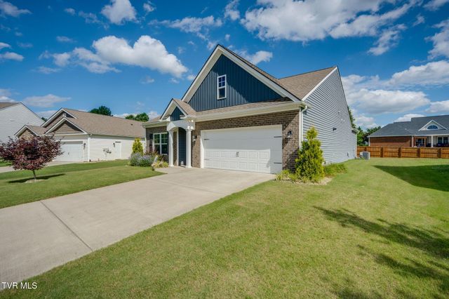 6854 Wildlife Circle, Piney Flats, TN 37686