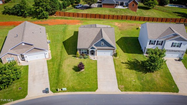 6854 Wildlife Circle, Piney Flats, TN 37686