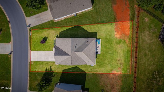 6854 Wildlife Circle, Piney Flats, TN 37686