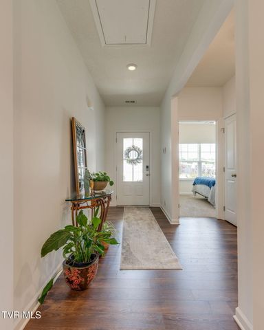 6854 Wildlife Circle, Piney Flats, TN 37686