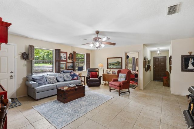 777 Wildwood Trail, Weatherford, TX 76085