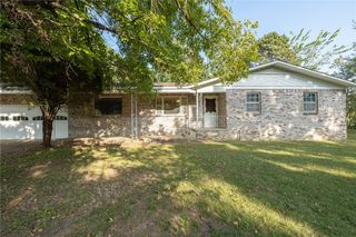 660 Crossover Road, Fayetteville, AR 72701