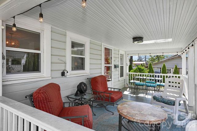 46 S Oaklawn Avenue, Brevard, NC 28712