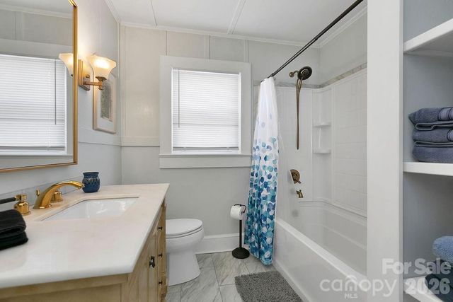 46 S Oaklawn Avenue, Brevard, NC 28712
