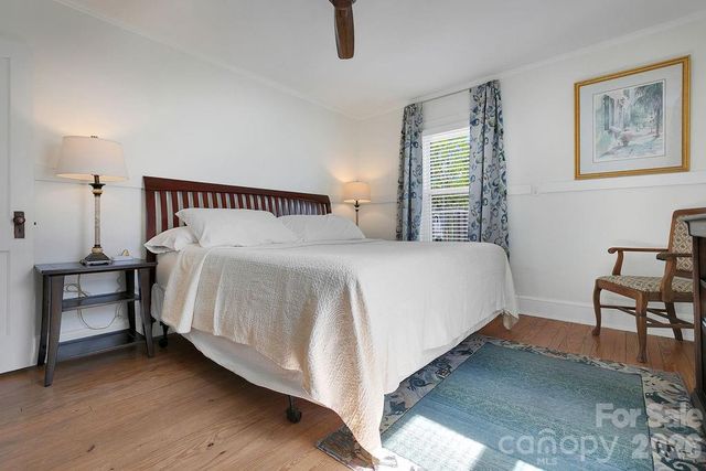 46 S Oaklawn Avenue, Brevard, NC 28712