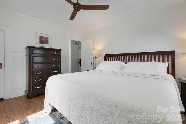 46 S Oaklawn Avenue, Brevard, NC 28712