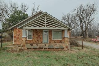 1315 S Division Street, Guthrie, OK 73044