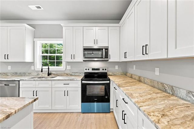 24 Langston BLVD A, Hampton, VA 23666